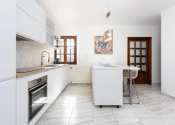 Casa Marianne Villa *